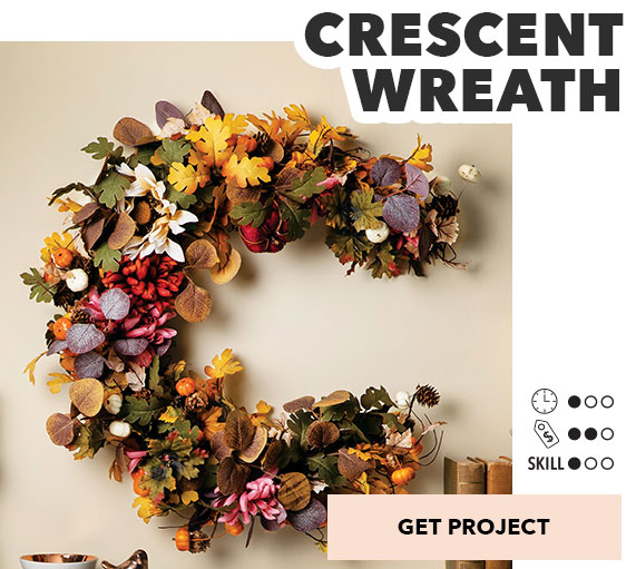 Crescent Wreath. GET PROJECT.