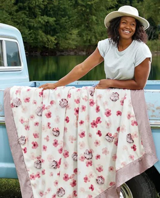 Warm Blanket with Dimensional Flowers