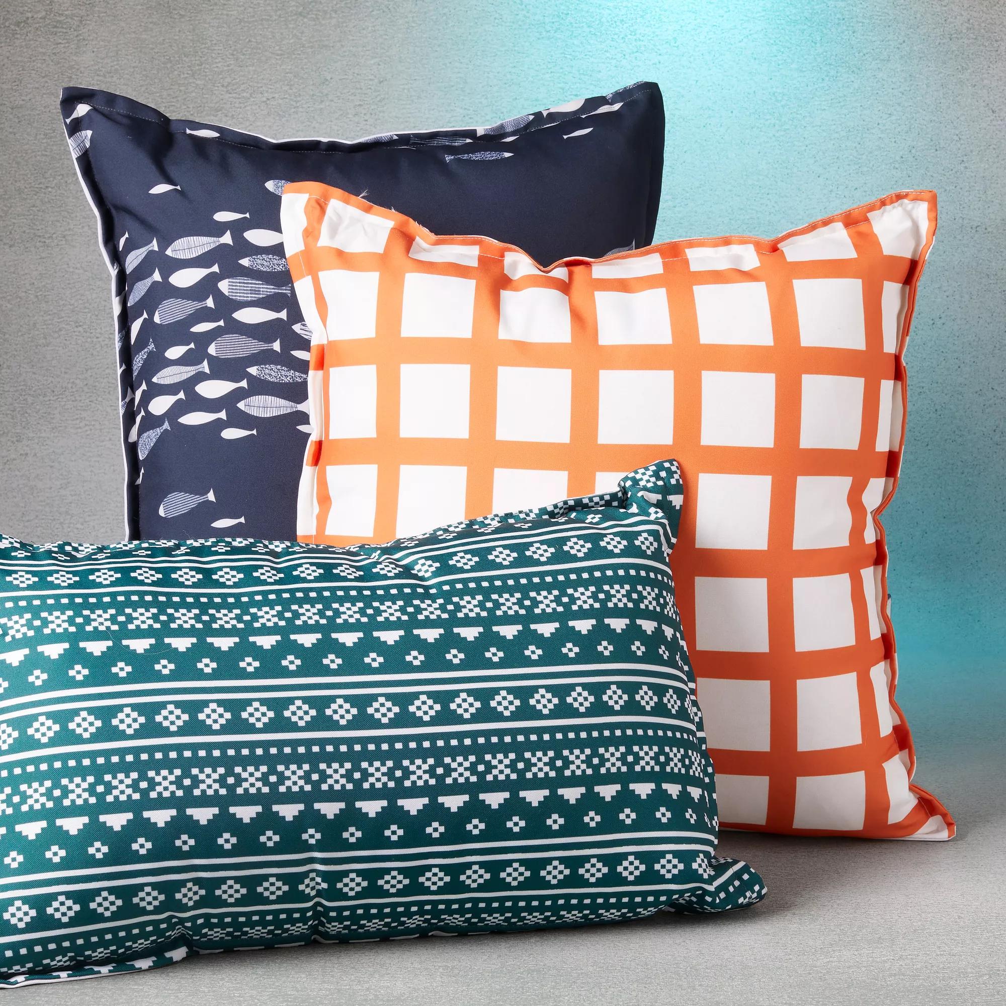 Outdoor Pillows and Cushions.